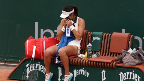 Schrikmoment op Roland Garros: arts meet bloeddruk van veelbesproken tennisster