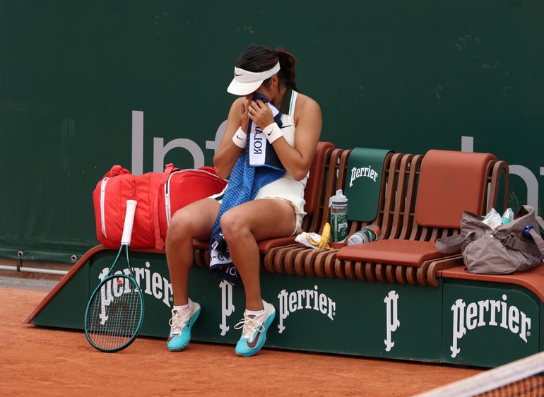Schrikmoment op Roland Garros: arts meet bloeddruk van veelbesproken tennisster
