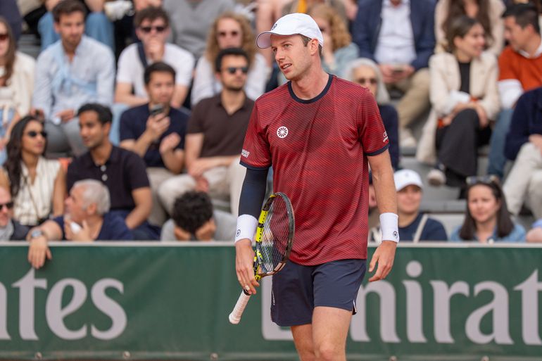 Uitgeschakelde Botic van de Zandschulp krijgt meevaller na teleurstellend Roland Garros