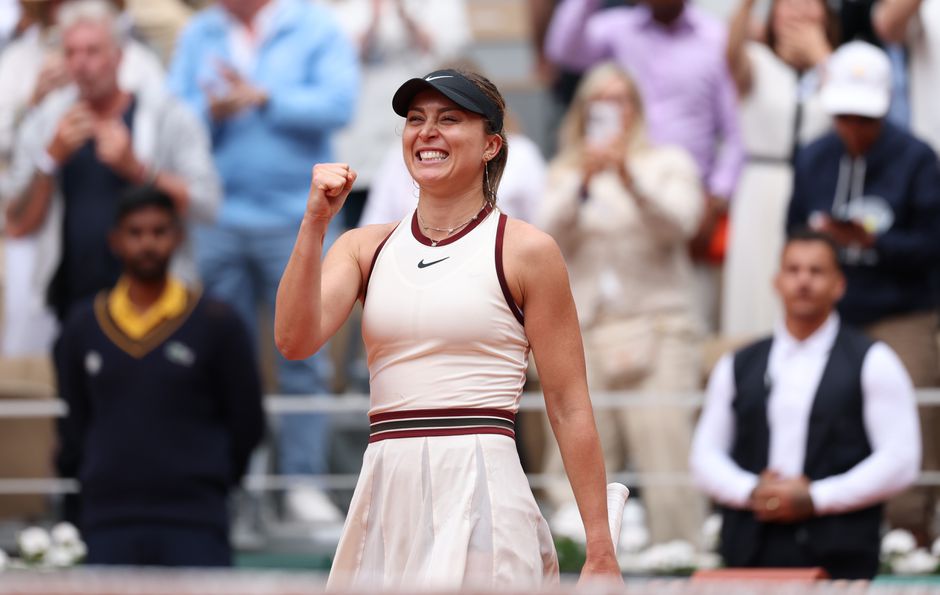 Spaanse toptennisster wint kraker op Roland Garros, maar mist steun van bekende vriend