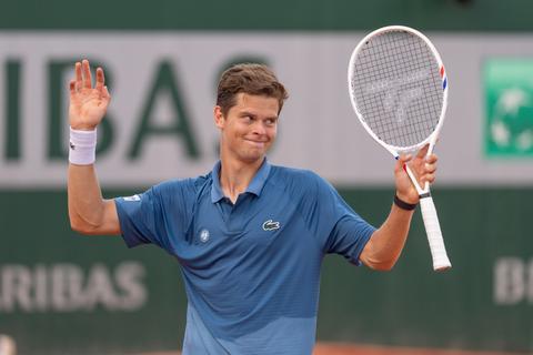Belgische tennissensatie (21) in rep en roer op Roland Garros door onfortuinlijk moment: 'Ik moet me terugtrekken'