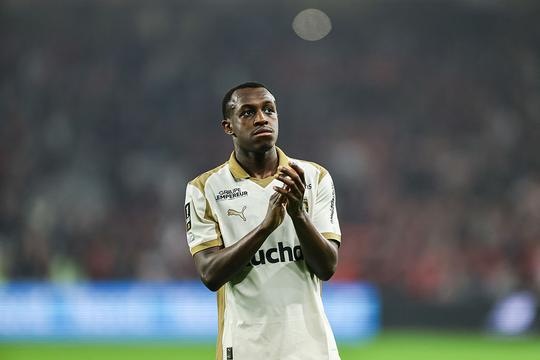 Speler vlak voor WK voetbal in grote problemen na opmerkelijk incident in Amsterdam