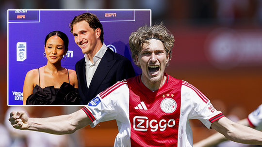 Ajax-uitblinker Mika Godts (20) straalt met Miss Limburg (België) op blauwe loper