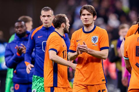 Eén verrassing (35) in selectie Nederlands elftal voor WK: 'Dat is teruggrijpen naar de middeleeuwen'