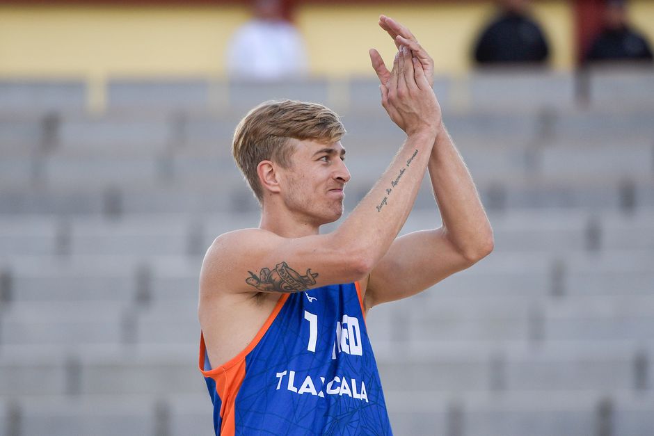 'Grootste fout van m'n leven': beachvolleyballer en NOC*NSF reageren op buitenlandse 'verkrachtingsartikelen'