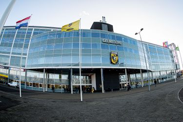 Vitesse nog altijd in de wachtkamer: nieuws over voortbestaan komt steeds dichterbij