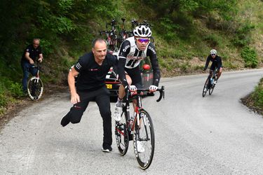 'Ik ergerde me rot aan zulke dingen': geïrriteerde Tom Dumoulin doet boekje open over wielergewoontes