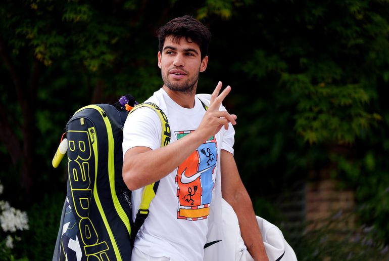 Toptennisser Carlos Alcaraz sluit zich aan bij vermeende vriendin: 'Hoop dat we anderen kunnen inspireren'