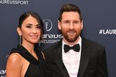 Stervoetballer Lionel Messi beleeft intieme momenten met zijn vrouw: 'Zo mooi'
