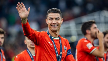Zoveel verdient Cristiano Ronaldo met zijn nieuwe duizelingwekkende contract bij Al-Nassr