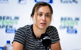 Geplaagde toptennisster doet boekje open over relatie met collega: 'Ben er helaas aan gewend geraakt'