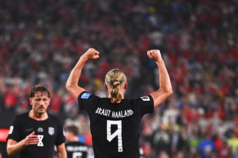 waarom-erling-braut-haaland-dubbele-achternaam-noorwegen