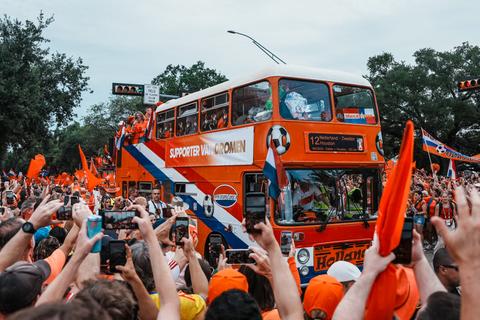Voorbereidingen op groot Oranje-feest in Mexico voor Nederland - Marokko in volle gang