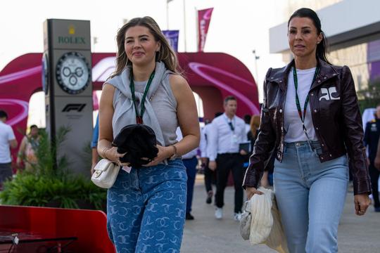Zus van Max Verstappen stelt nieuwste aanwinst in de familie voor: 'We zijn nu al verliefd'