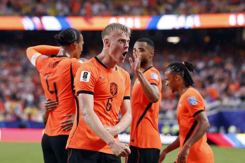 Rapportcijfers Oranje na winst op Tunesië: Brian Brobbey maakt opnieuw indruk op WK