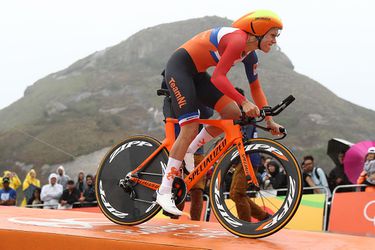 Haar herstel was 'gekkenwerk', maar Ellen van Dijk (37) gaat voor een medaille in de tijdrit