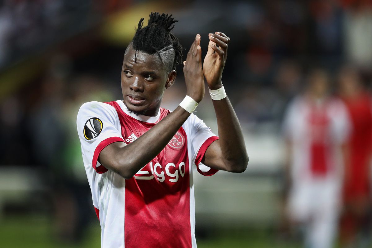 Nieuwste Ajax-aanwinst Bertrand Traoré maakt meteen het verschil tegen oude club