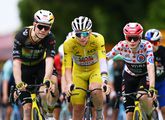 Wout van Aert samen met Tadej Pogacar en Jonas Vingegaard © Getty Images