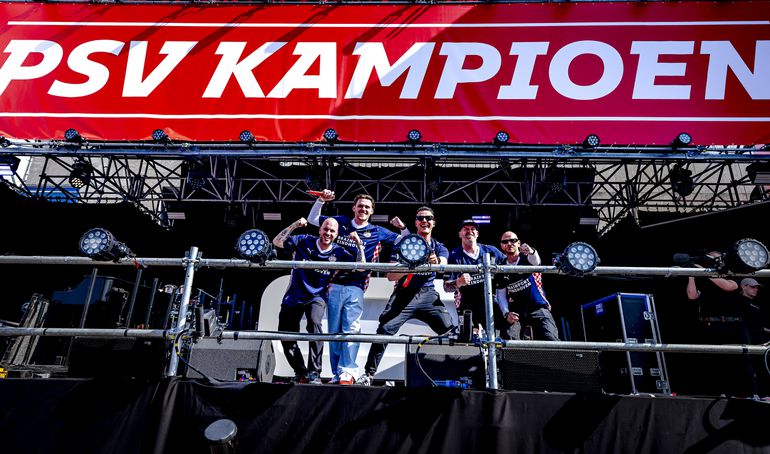 Landskampioen PSV kiest bij afwezigheid van Luuk de Jong nieuwe aanvoerder: 'Ik ben er helemaal klaar voor'