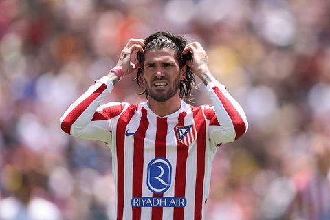 Lionel Messi met grote glimlach herenigd met boezemvriend bij Inter Miami