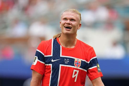 WK-sensatie Erling Haaland drijft de spot met grappige memes: 'Mensen nemen dingen te persoonlijk op'