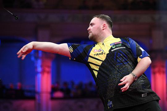 Luke Littler casht flink op World Matchplay: dartsensatie (19) breekt door magische grens na indrukwekkend toernooi