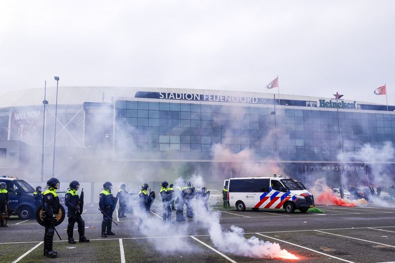 Eredivisie komt met 'creatieve oplossingen' zodat Feyenoord - Ajax door kan gaan: 'Laten we het proberen'