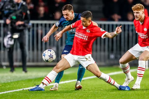 'Ajax, Feyenoord en PSV azen op dezelfde verdediger: international met ervaring bij Arsenal en Inter kan kiezen'