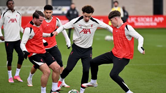 Ajax heeft eindelijk beet op nummer 6-positie: 'Komt uit de koker van John Heitinga'