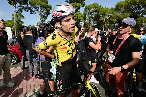 Topwielrenner Wout van Aert verliest materiaal in Vuelta en doet oproep: 'Breng het alsjeblieft terug'