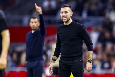 Francesco Farioli hamert na voetbalshow Ajax op één ding: 'Daar moeten we aan werken'