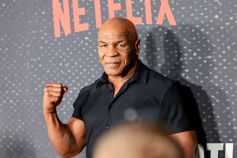 Mike Tyson stapt mogelijk onder invloed in de ring voor gevecht met Jake Paul: 'Ik ga zo high zijn'