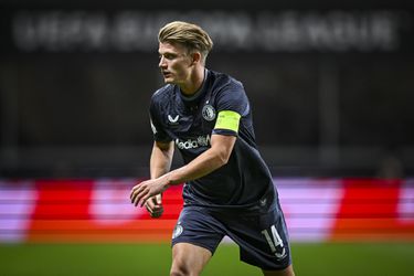 Heftige kritiek op Feyenoorder Sem Steijn na blamage bij Braga: 'De vraag is hoe hij daarmee omgaat bij een topclub'