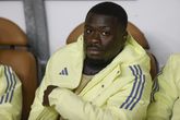 Brian Brobbey op de bank bij Ajax in de wedstrijd tegen FK Qarabag. © Pro Shots