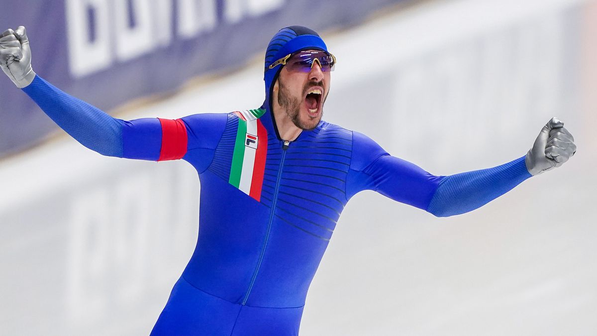 Topschaatser Davide Ghiotto ziet historisch wereldrecord op 10 kilometer om lullige reden sneuvelen