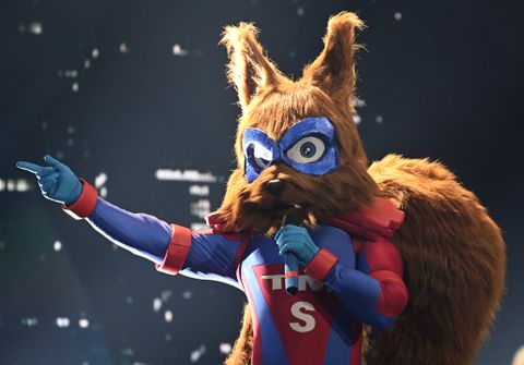 Topwielrenner ontmaskerd in populair tv-programma The Masked Singer: 'Daar ben ik van geschrokken'