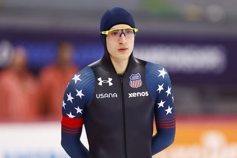 Domper voor schaatsfenomeen Jordan Stolz: Amerikaan begint olympisch seizoen met pijnlijk verlies