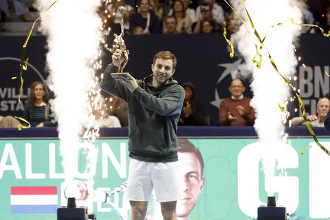 Volop bewondering voor indrukwekkende prestatie Tallon Griekspoor: ‘Het leven van een tennisser is bikkelhard’