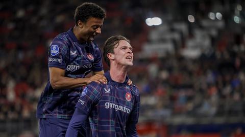 'Blijste jongen ter wereld' wil bekende voetbalvader (47) achterna na bijzonder moment: 'Hij was heel trots'