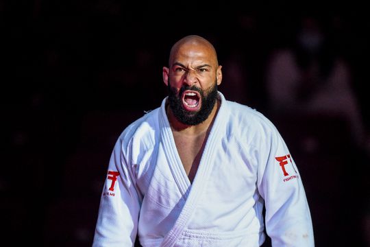 Topjudoka Roy Meyer klaar om boksring te betreden: 'Alsof hij net uit de gevangenis is gestapt'