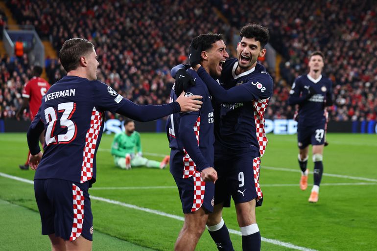 'Vreemde' Champions League-campagne verbaast zelfs Peter Bosz: 'Kan me voorstellen dat Atlético onder de indruk is'