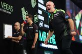 Michael van Gerwen komt pas laat in actie op het WK darts. ©PDC