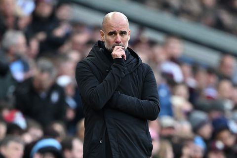 Wanhopige Pep Guardiola grijpt keihard in bij Manchester City: spelers kunnen kerstdiner op hun buik schrijven