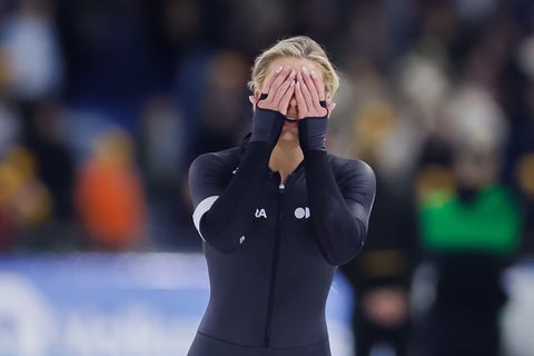 Live OKT schaatsen in Thialf | Jutta Leerdam komt ten val op 1000 meter, Suzanne Schulting naar de Spelen