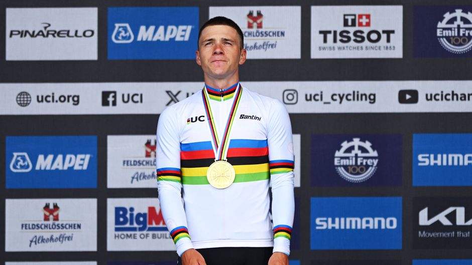 'Verslaafde' postbode steelt pinpas van wielrenner Remco Evenepoel en maakt flink geldbedrag buit