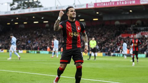 Analisten lyrisch over Justin Kluivert: 'Er is geen Nederlandse middenvelder die er meer inschiet'