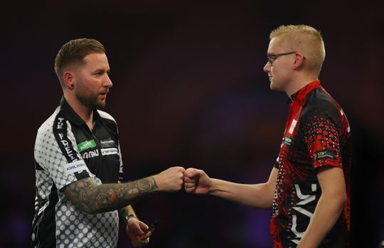 Naast Raymond van Barneveld laat ook andere Nederlandse darter eerste tv-toernooi van het jaar links liggen