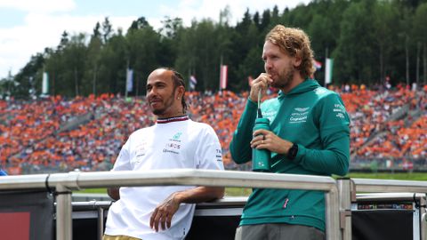 'Sebastian Vettel is optie voor Mercedes, Red Bull houdt de deur dicht voor viervoudig wereldkampioen'