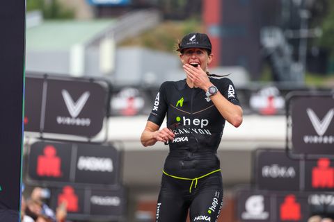 Triatlete komt met opmerkelijke verklaring voor positieve dopingtest: 'We zijn intiem geweest'