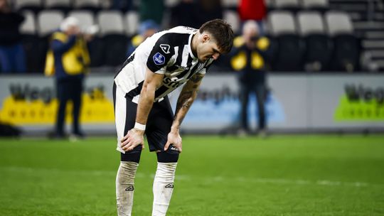Heracles treurt na gemiste penalty én bekerfinale: 'Je maakt het misschien maar één keer mee'